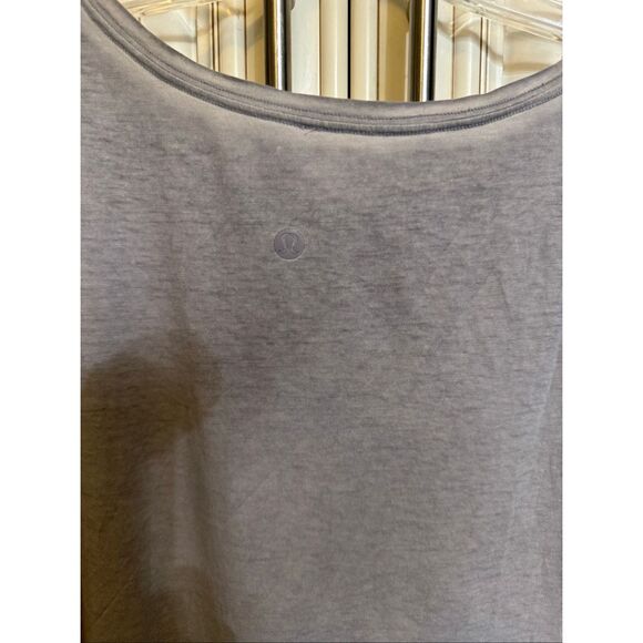 Lululemon Women's Love Crew Neck Short Sleeve Athletic T-Shirt Purple Large - Picture 3 of 9